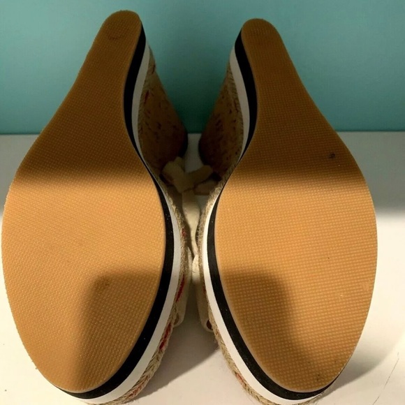 Red White and Brown Cork Wedges Shoes, size 6.5, pre-owned, good condition - Picture 4 of 4